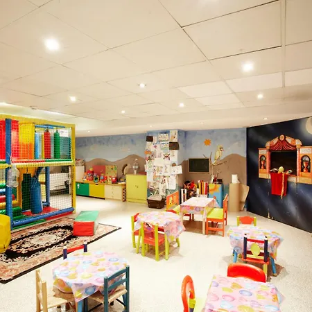 Plaza & Wellness 酒店